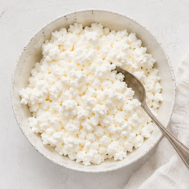 Cottage cheese with apple