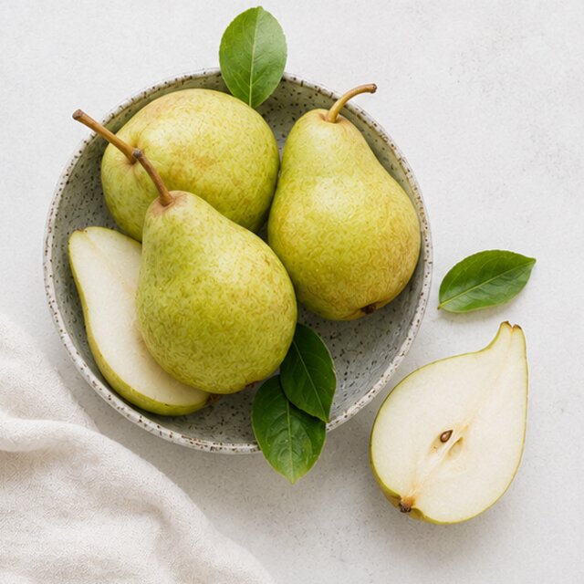 Pear and almonds